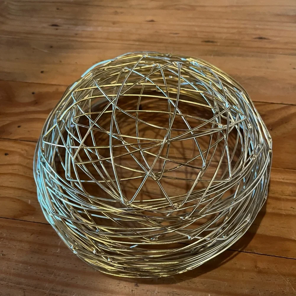 Gold Metal Wire Nest Basket - Picture 4 of 7